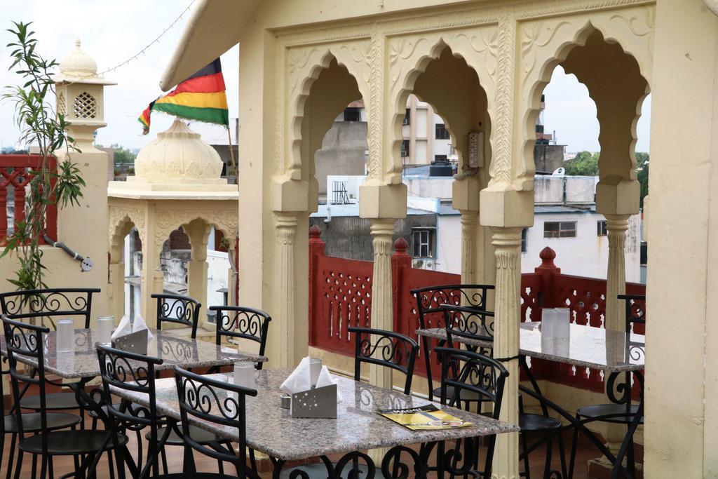 Hotel Vaishnavi Jaipur Eksteriør billede