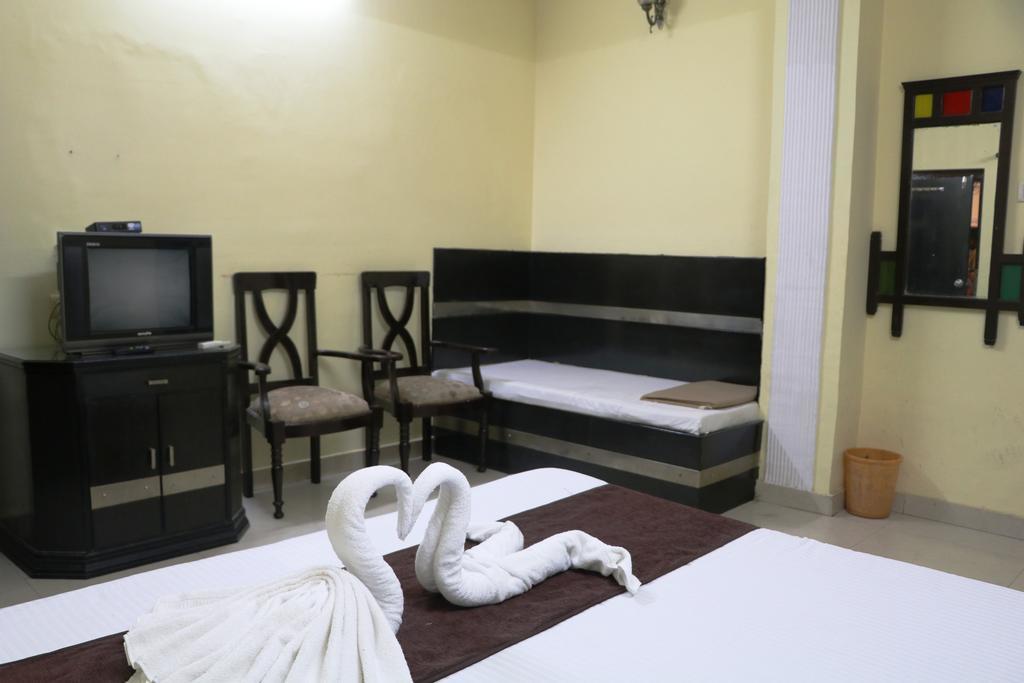 Hotel Vaishnavi Jaipur Eksteriør billede
