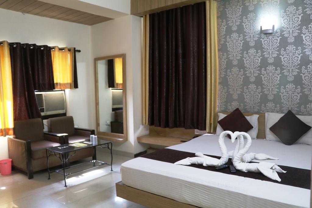 Hotel Vaishnavi Jaipur Eksteriør billede