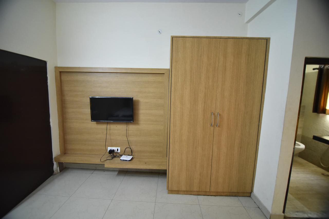 Hotel Vaishnavi Jaipur Eksteriør billede