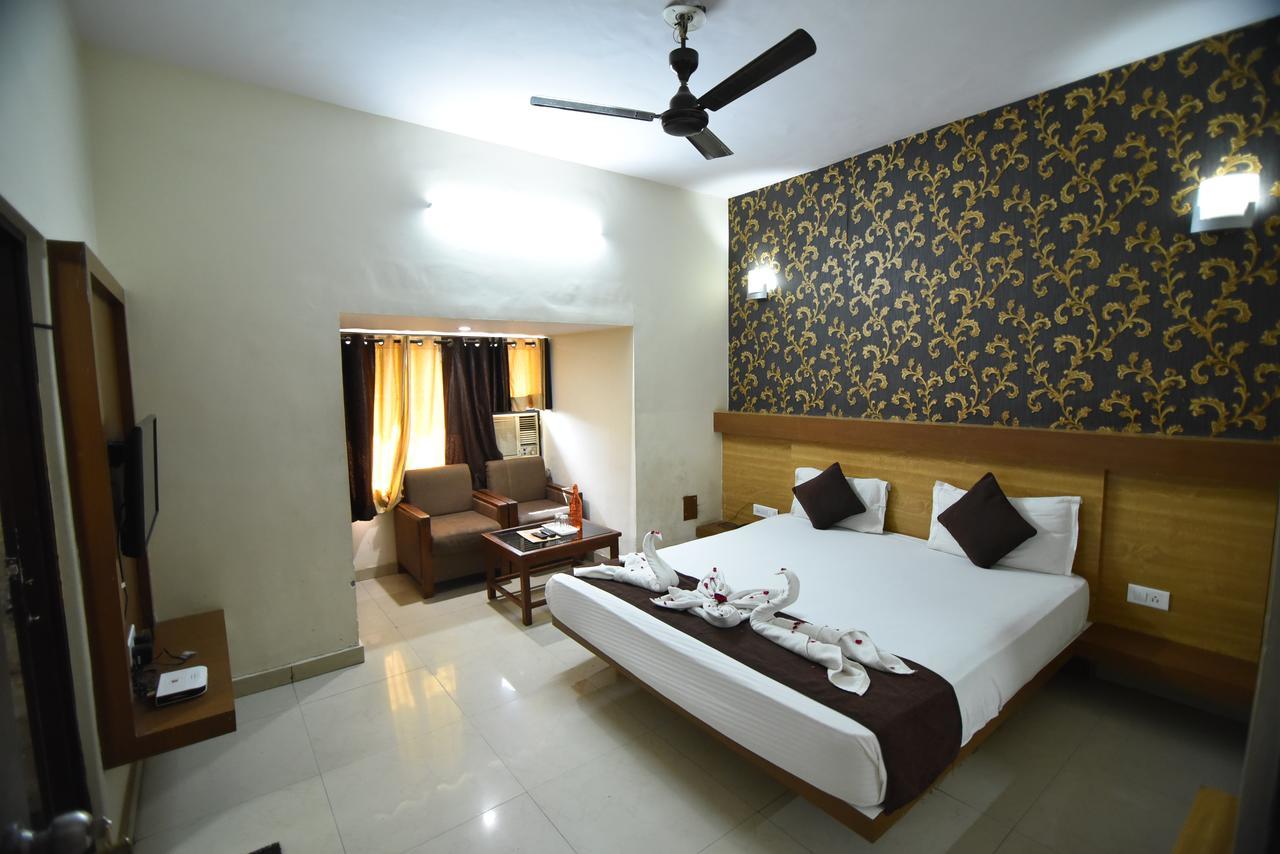 Hotel Vaishnavi Jaipur Eksteriør billede