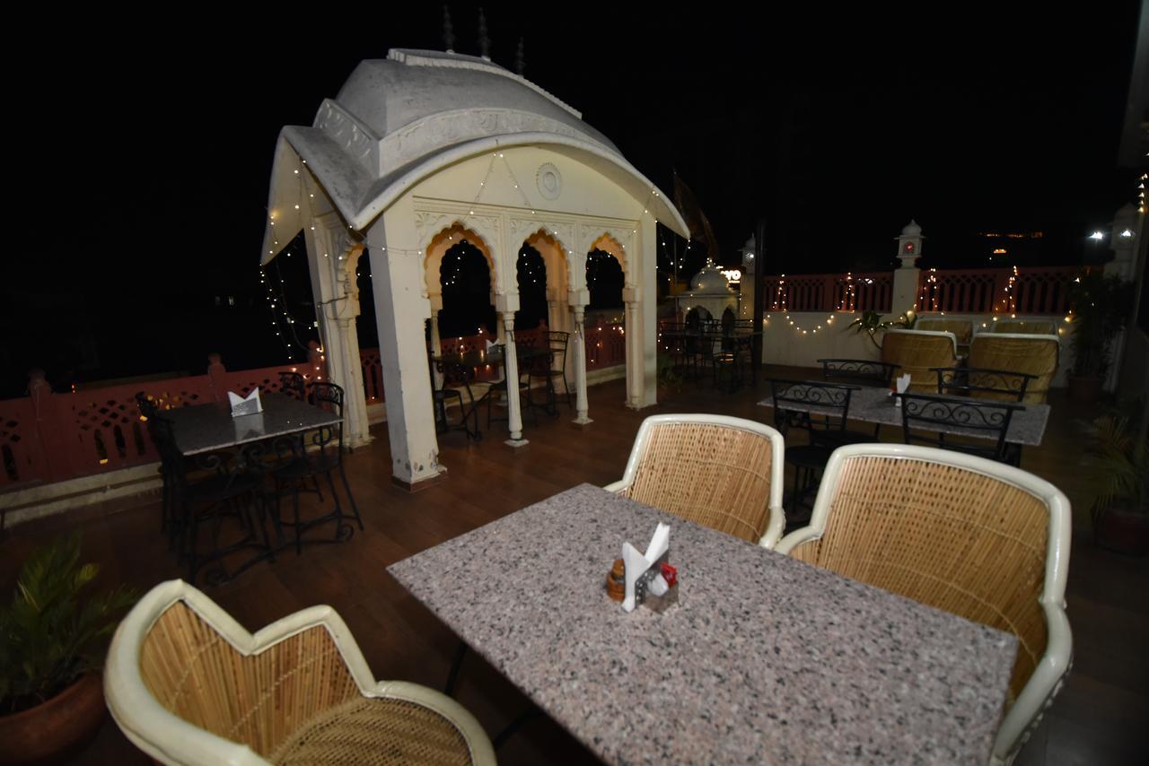 Hotel Vaishnavi Jaipur Eksteriør billede