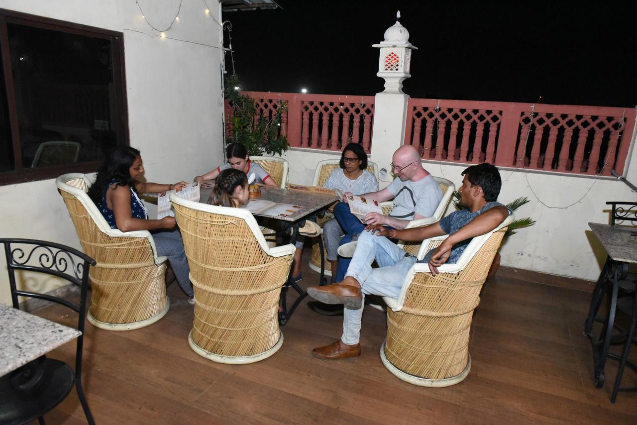 Hotel Vaishnavi Jaipur Eksteriør billede