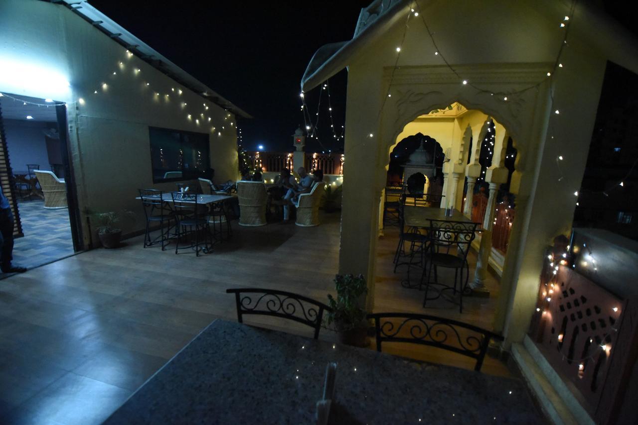 Hotel Vaishnavi Jaipur Eksteriør billede