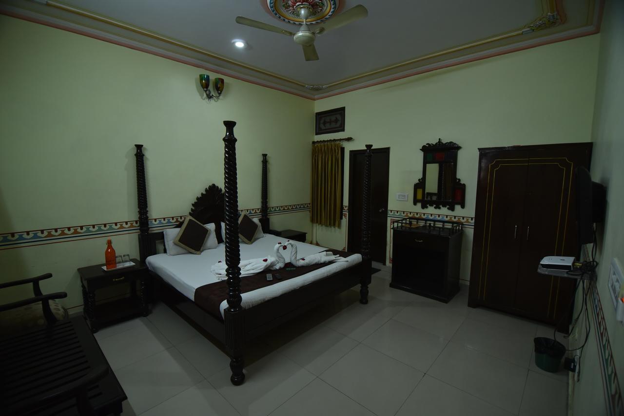 Hotel Vaishnavi Jaipur Eksteriør billede