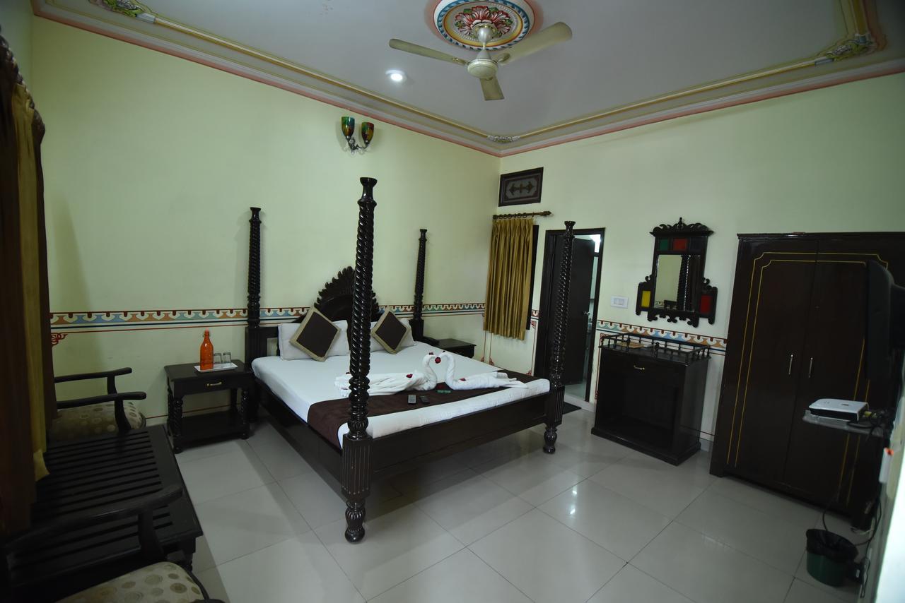 Hotel Vaishnavi Jaipur Eksteriør billede